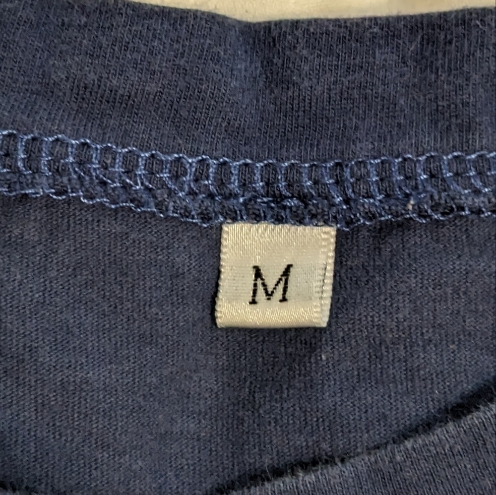Funny Graphic tee size Medium - Picture 2 of 6